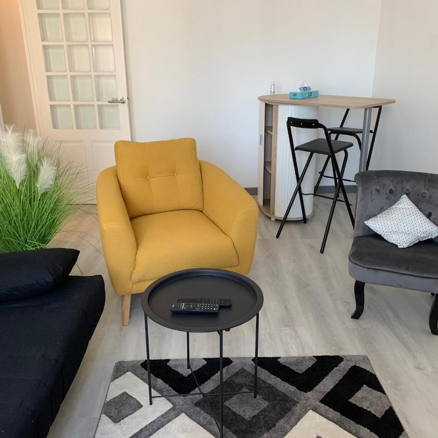 Appartement 4 Personnes Emplacement Ideal Proche Des 24H Et Gare Le Mans Exterior photo